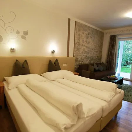 Πανσιόν Garni Monte Vera 3*